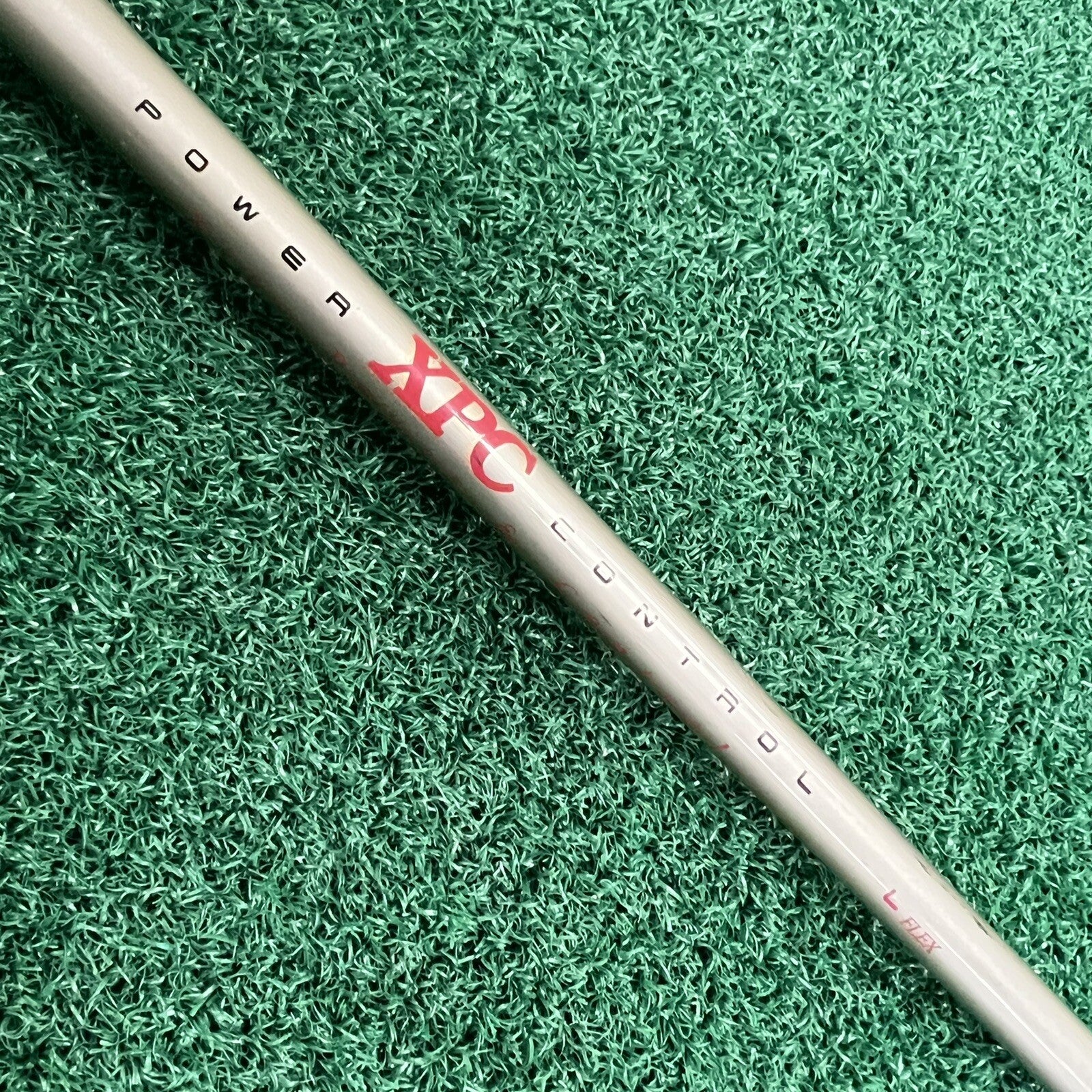Lady XPC Plus Perimeter Balanced 9 Iron Ladies Right Hand Graphite Shaft LRH