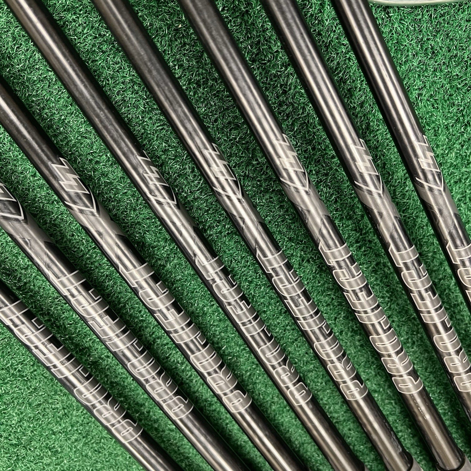 Titleist T200 Black Onyx Iron Set 4-PW+48° MRH Extra Stiff Project X LZ Steel