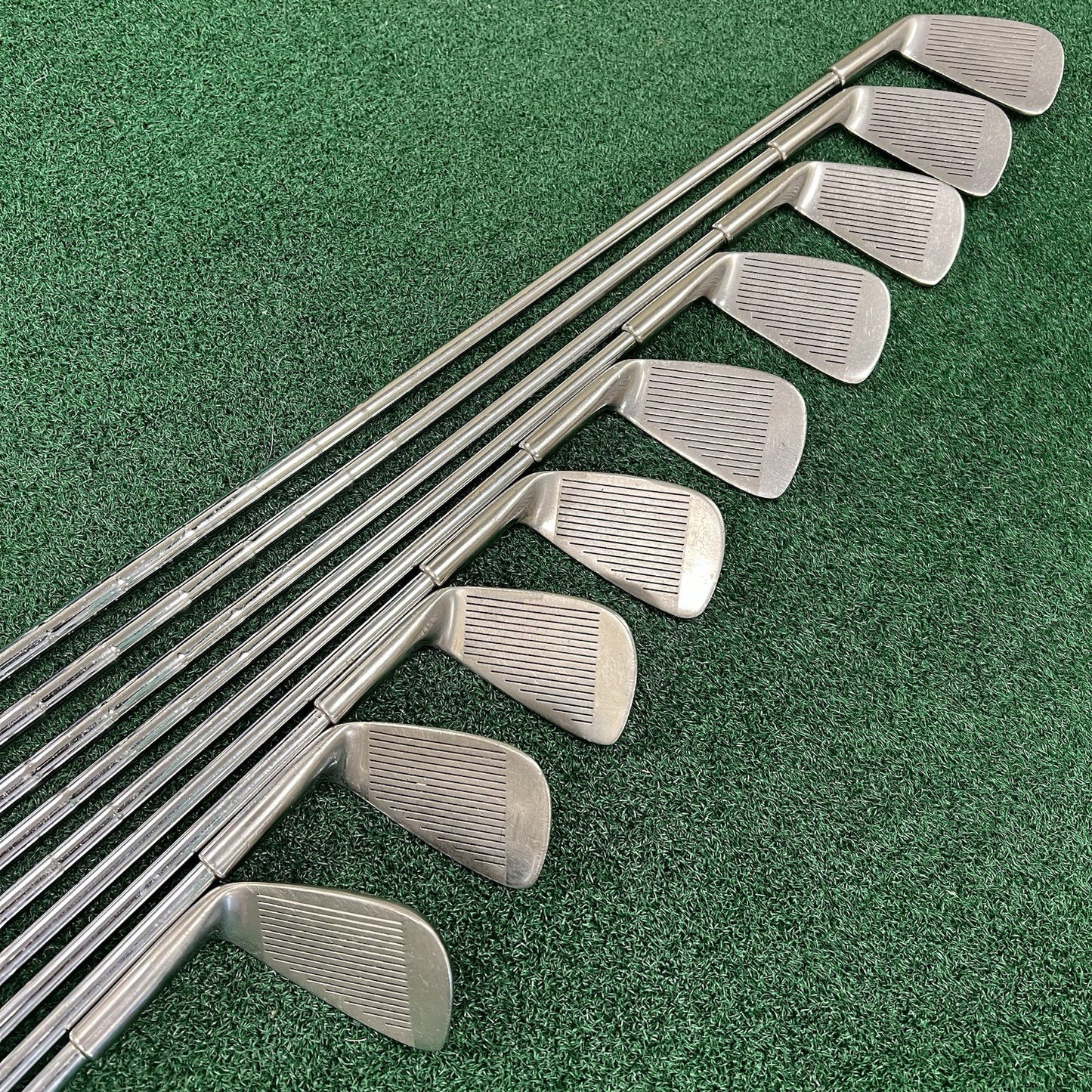 Macgregor Golden Bear Round Sole Iron Set 3-PW+SW Regular Flex Steel Right Hand