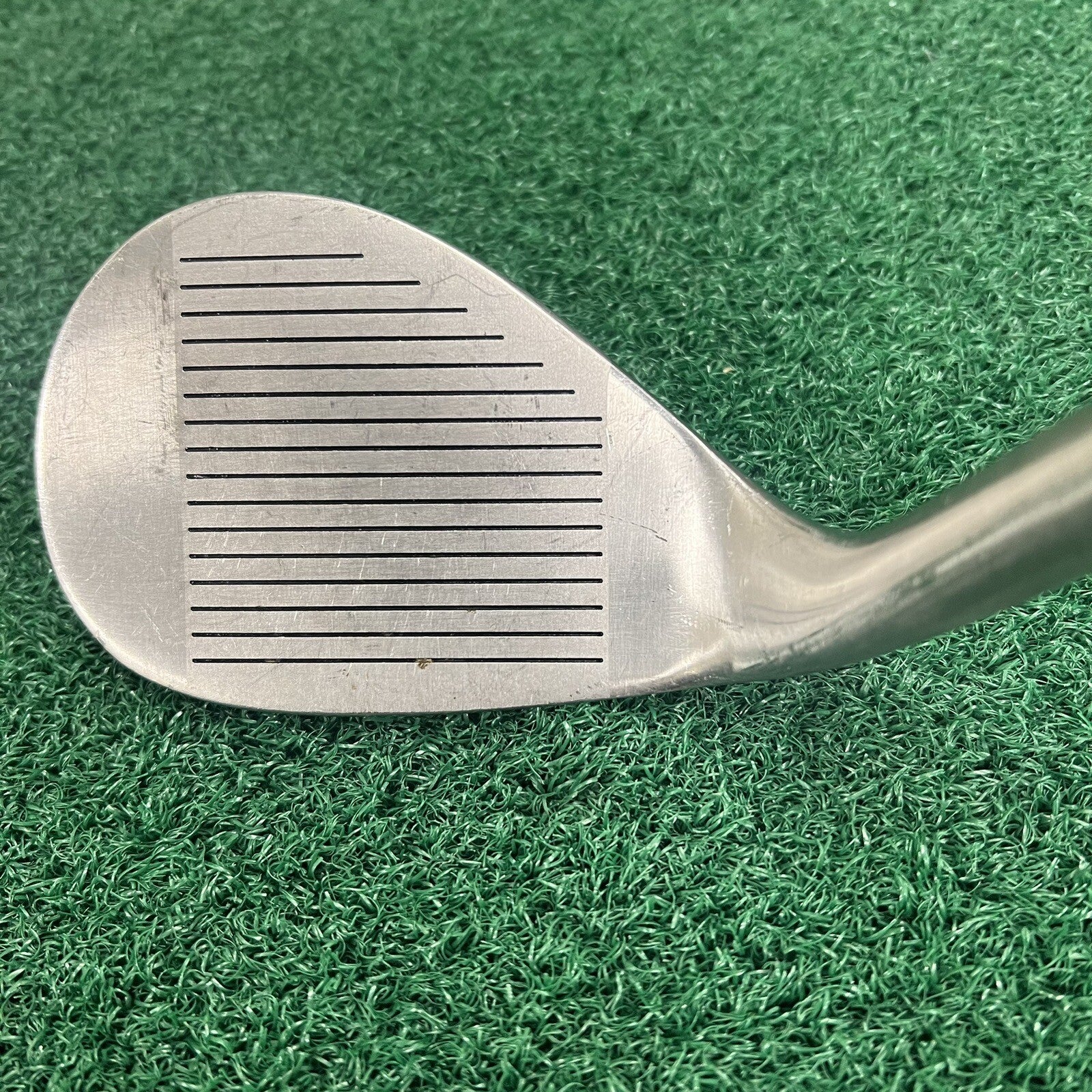 XE1 65° Wedge Lob Wedge LW Men's Right Hand Regular Flex Steel Shaft 35.5"