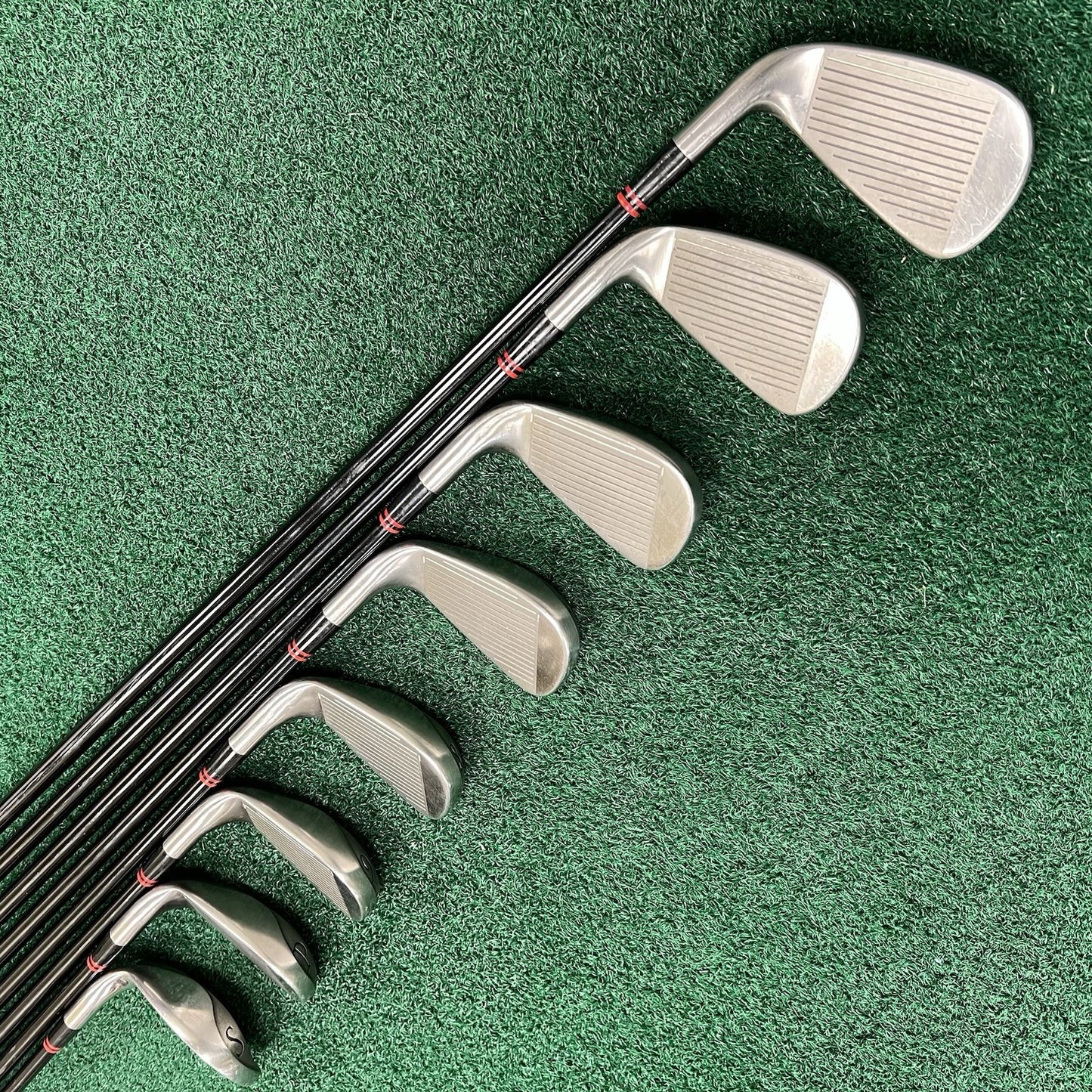 ORLIMAR Hip Steel Iron Set 4-PW+SW Men's Right Hand Regular Flex Graphite Shafts