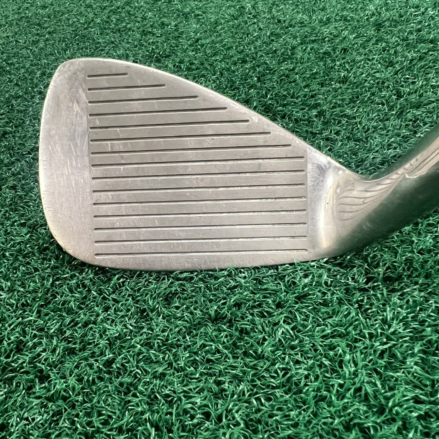 Wilson 1200 LT  Single PW Pitching Wedge Regular Flex Steel Right Hand 35.5"