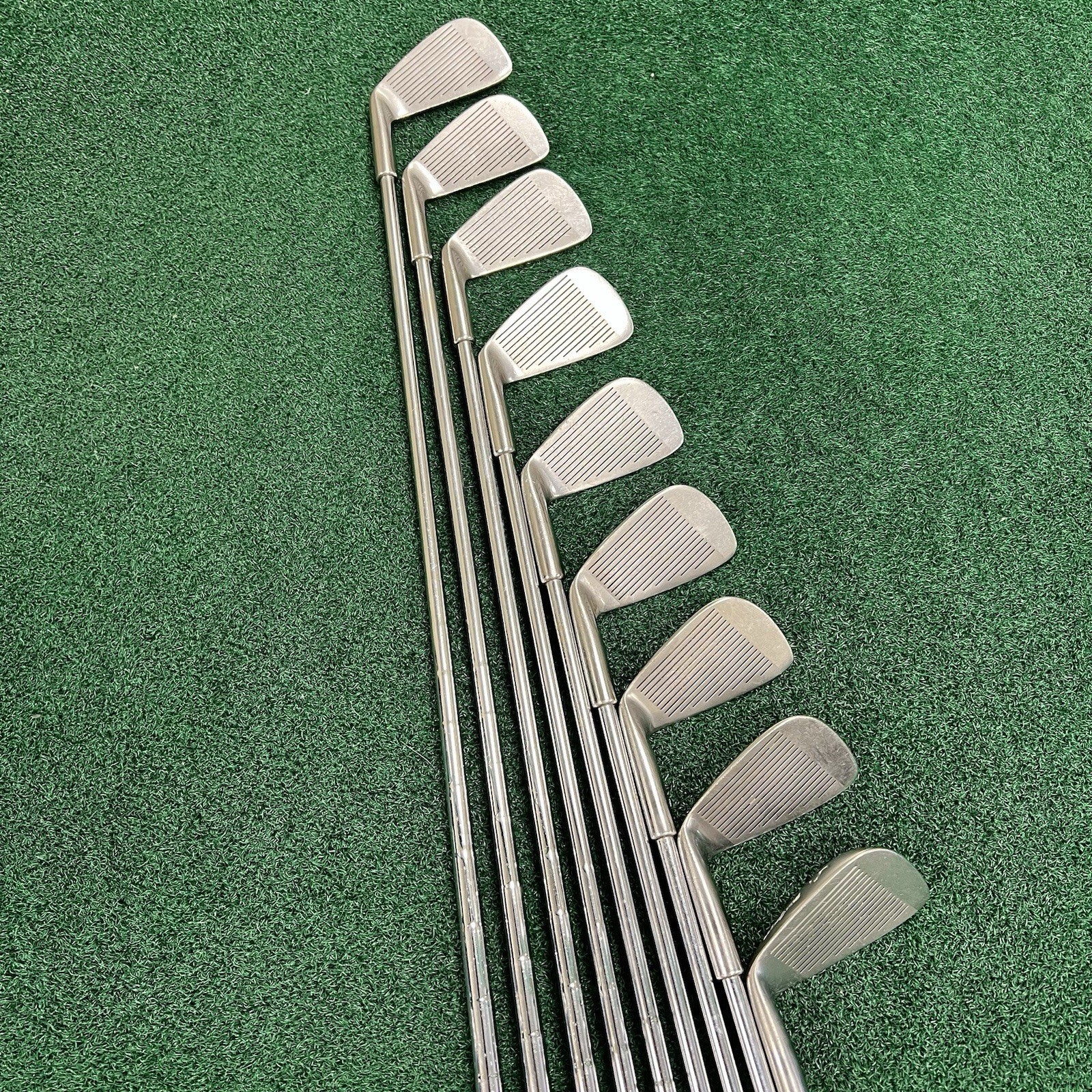 Macgregor Golden Bear Round Sole Iron Set 3-PW+SW Regular Flex Steel Right Hand