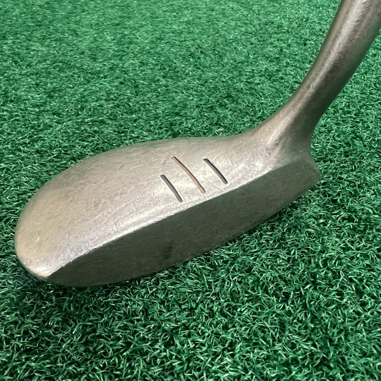 Callaway “The Purist” Tony Manzoni Hickory Stick Putter 33.5" Men's Right Hand