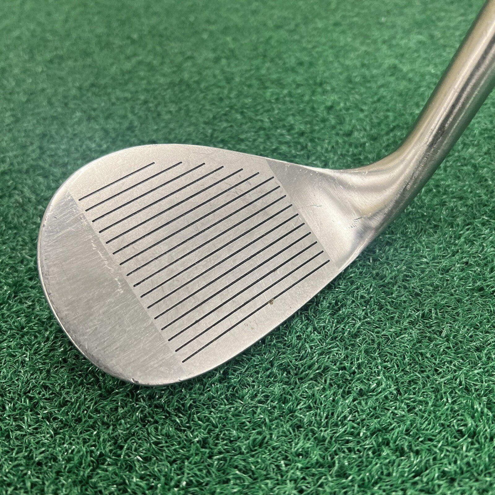 XE1 65° Wedge Lob Wedge LW Men's Right Hand Regular Flex Steel Shaft 35.5"