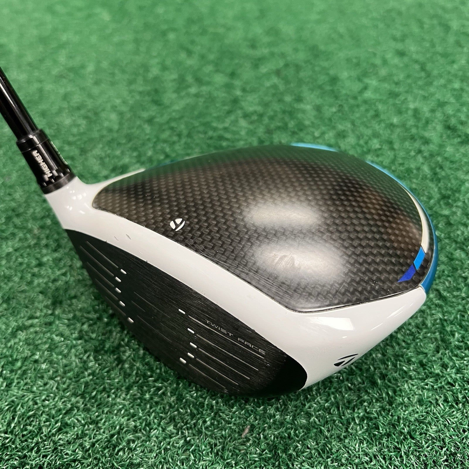Taylormade Left Handed SIM2 9° Driver Stiff Flex Kai'Li 60g Graphite Shaft w/HC