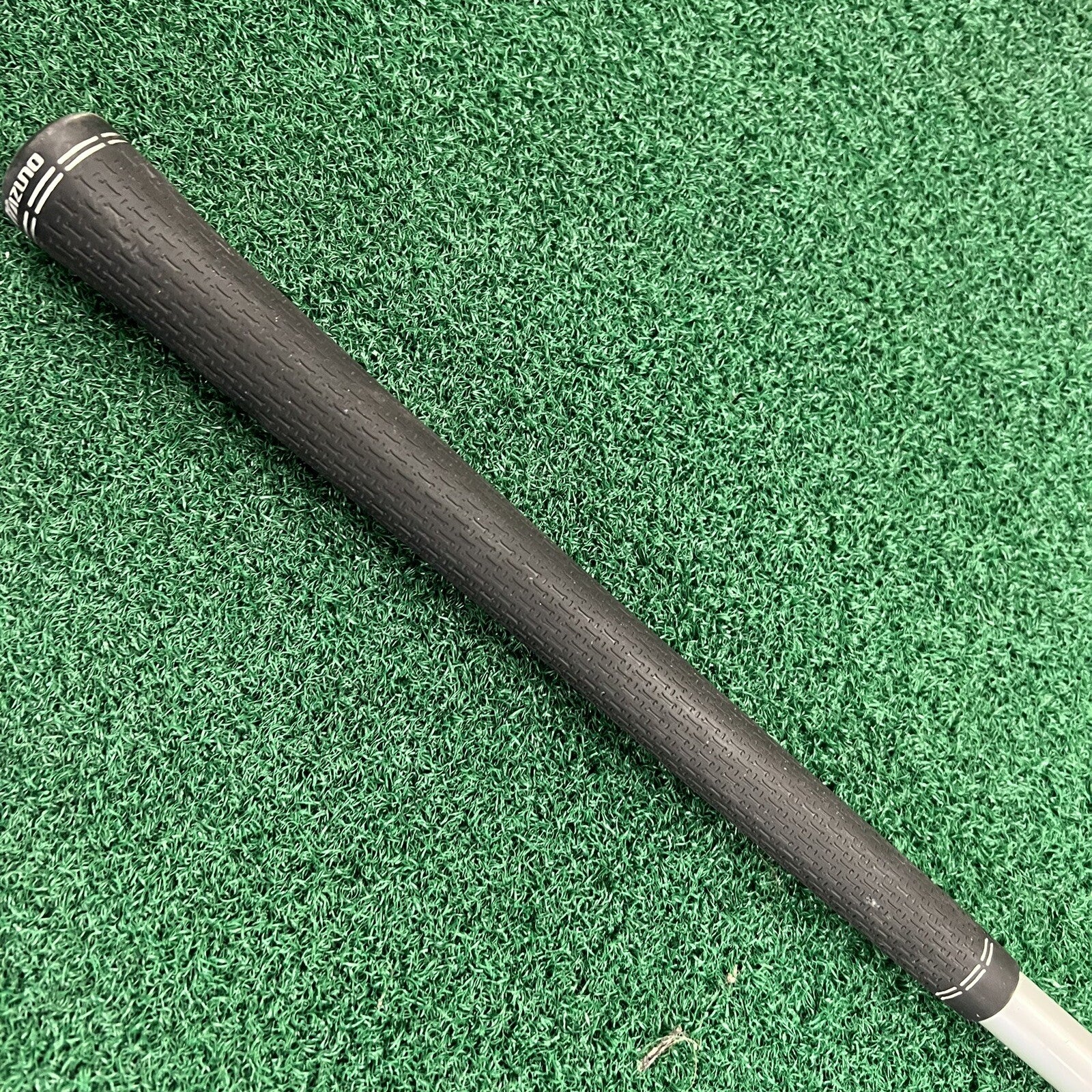 Titleist Titanium 975D Driver 9.5° Stiff Flex  Graphite Shaft Men's RH 45"