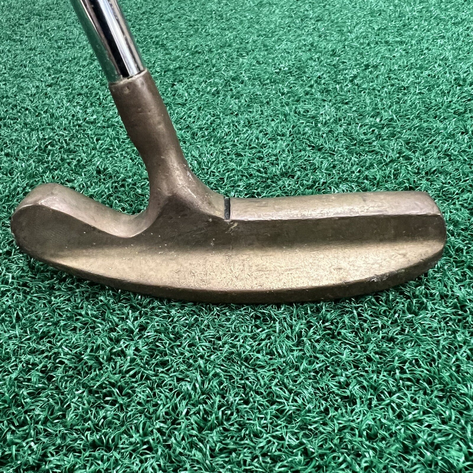 Vintage Cougar Series Golf Putter 36" Flanged Putter Men's Right Hand Steel