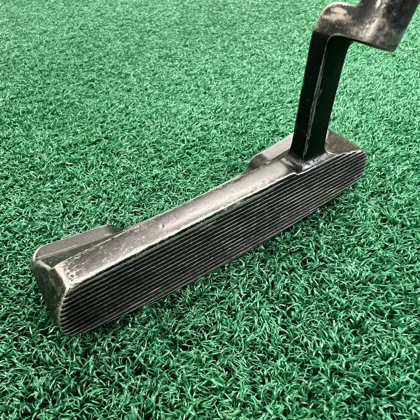 Guerin Rife Aussie Black Putter Blade Men's Right Hand Steel Shaft
