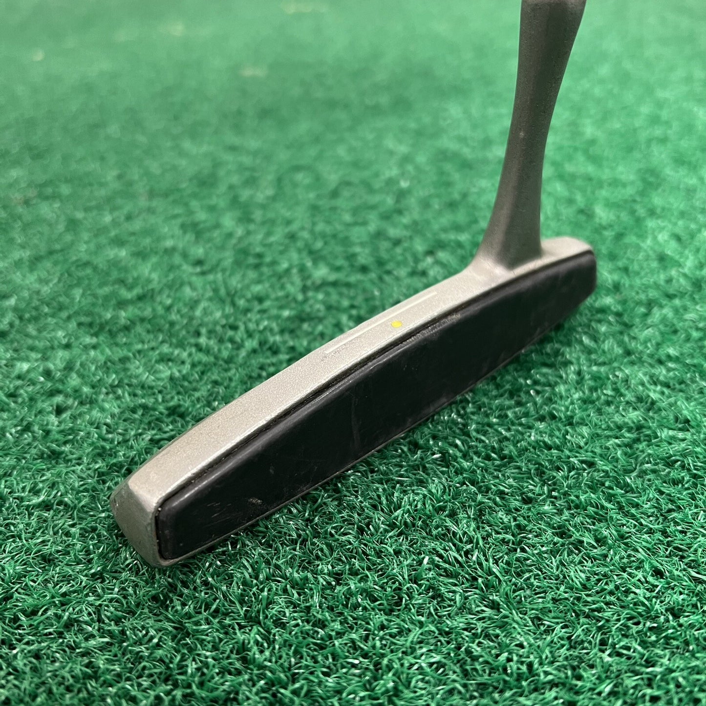 STX Model 9620 Blade Putter Men's Right Hand Steel Shaft 35" All Original