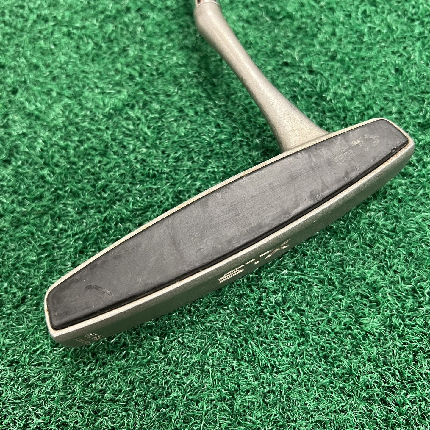 STX Model 9620 Blade Putter Men's Right Hand Steel Shaft 35" All Original