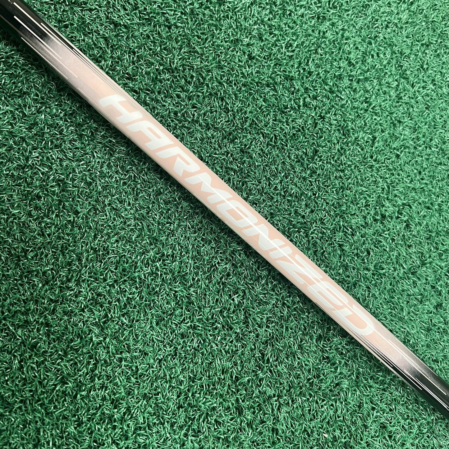 Wilson Harmonized Sole Grind 56/12 Sand Wedge Graphite Shaft Ladies Flex LRH