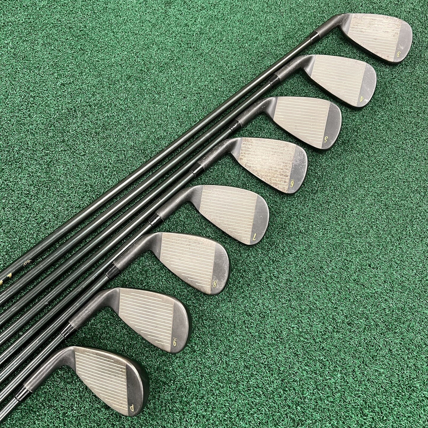 Warrior TCP Technology Black Gunmetal Iron Set 3-PW MRH Regular Flex Graphite