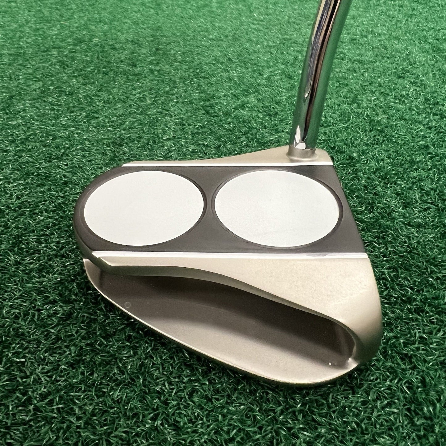 Odyssey Microhinge 2-Ball 35" Mallet Putter Men's Right Hand MINT CONDITION!