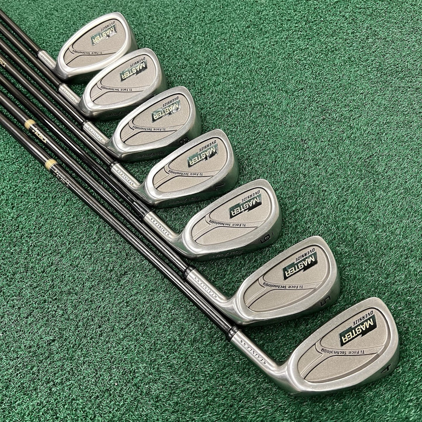 MacGregor Master Oversize Iron Set MRH 4-PW Regular Flex Graphite Shafts