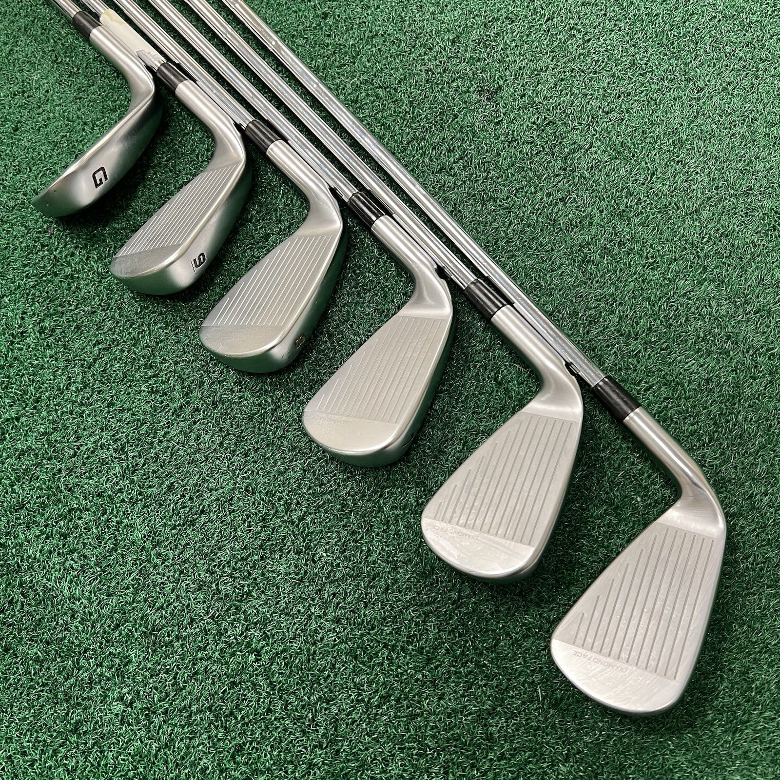 Tour Edge Exotics E722 VibrCore Iron Set 5-9+GW Right Hand Stiff Flex Steel