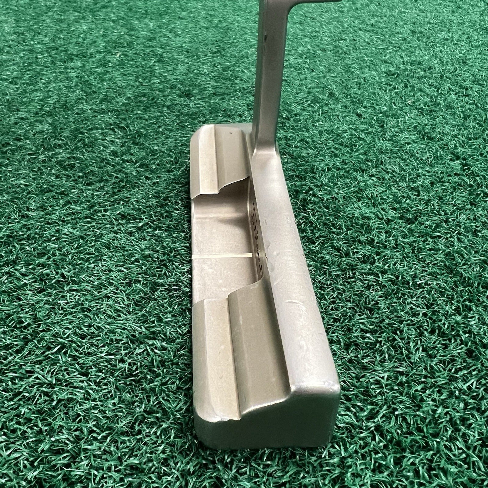 Titleist Scotty Cameron California Monterey Blade Putter MRH 35" w/Original HC