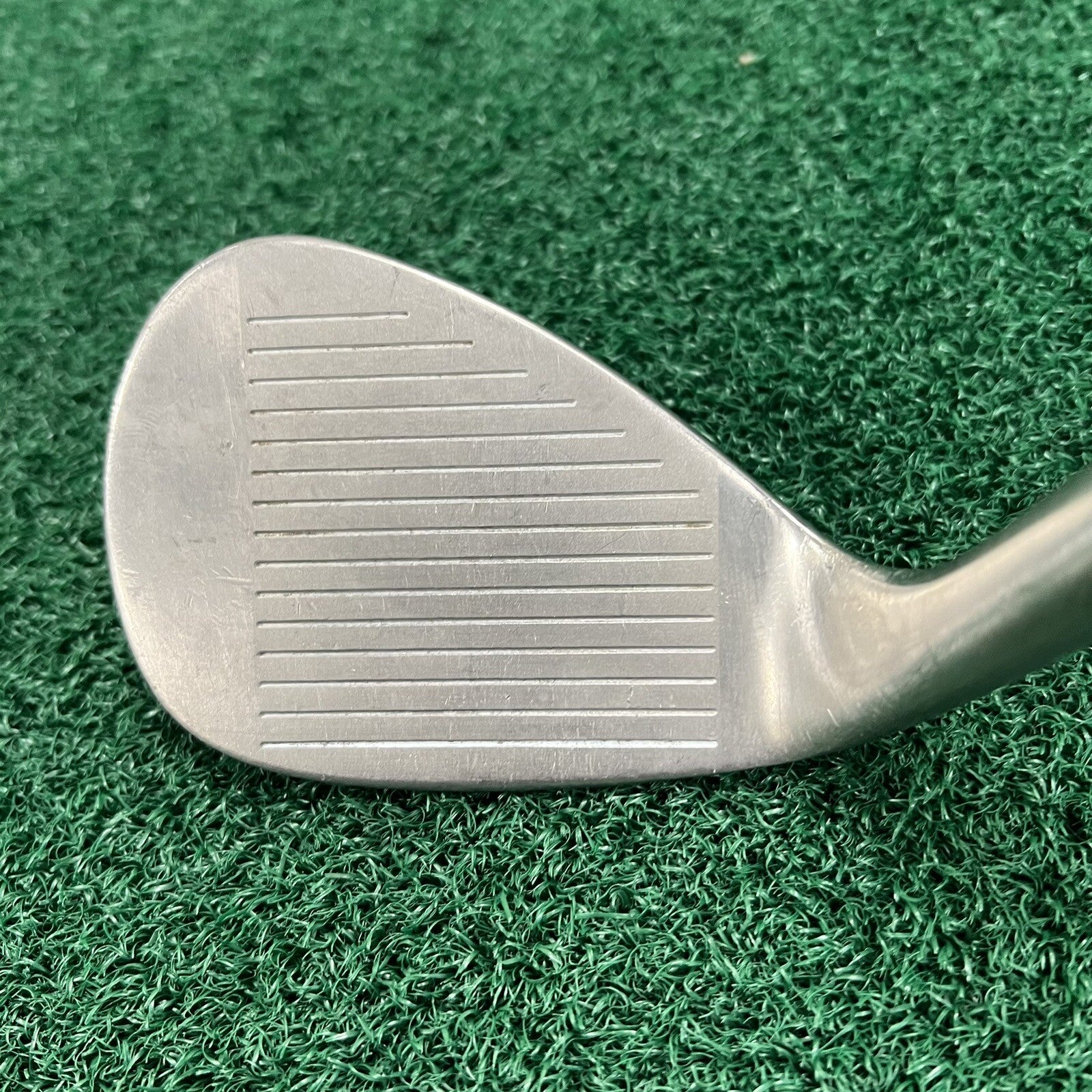 Bombtech Grenade 60° LW Lob Wedge RH 35.5 in Steel Shaft Stiff Flex