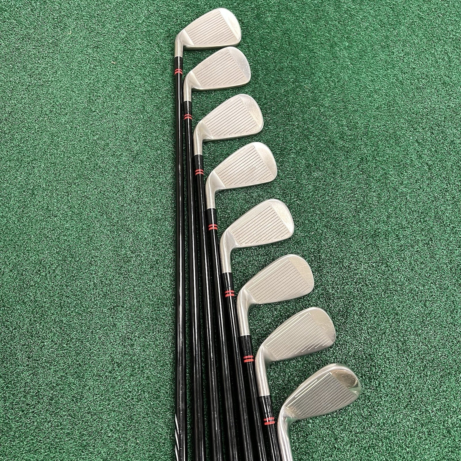 ORLIMAR Hip Steel Iron Set 4-PW+SW Men's Right Hand Regular Flex Graphite Shafts