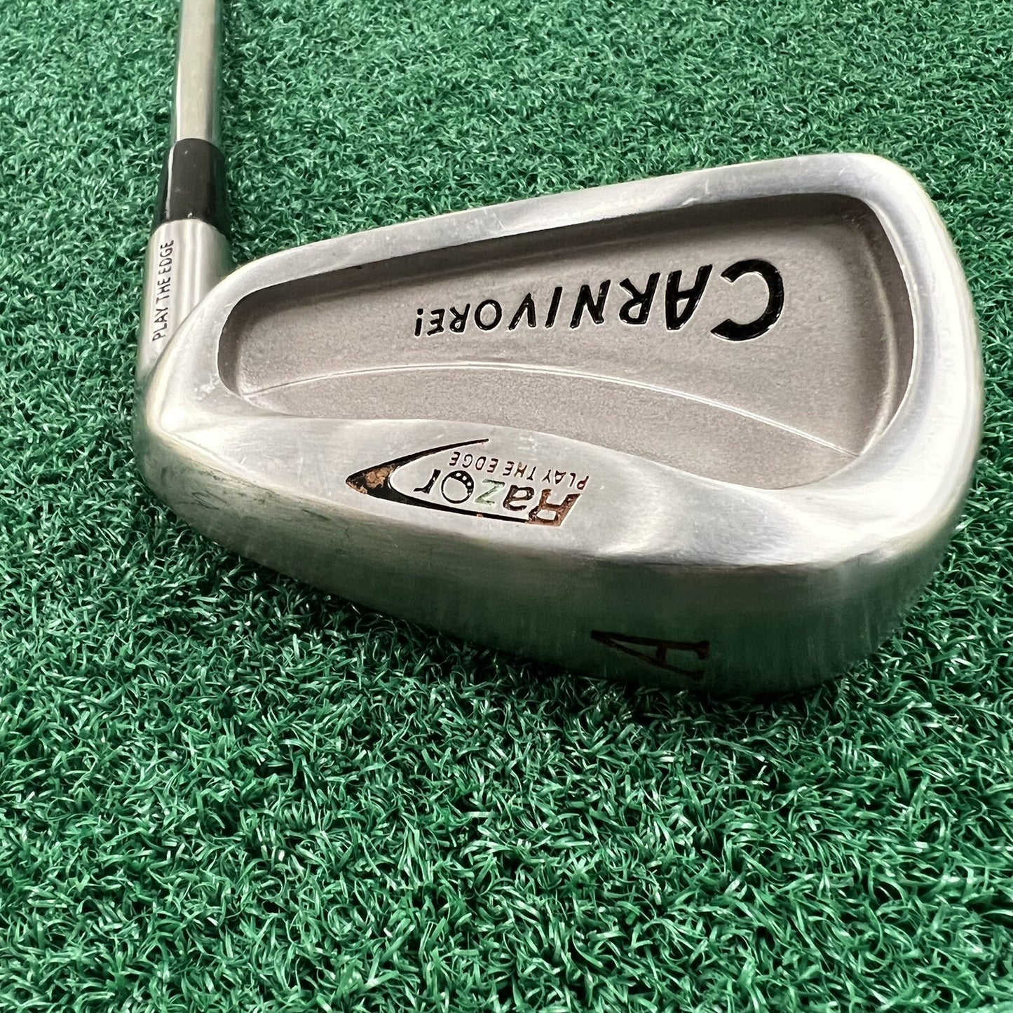 Razor Carnivore Play The Edge Gap Wedge 52° 35.5" Men's MRH Steel Shaft