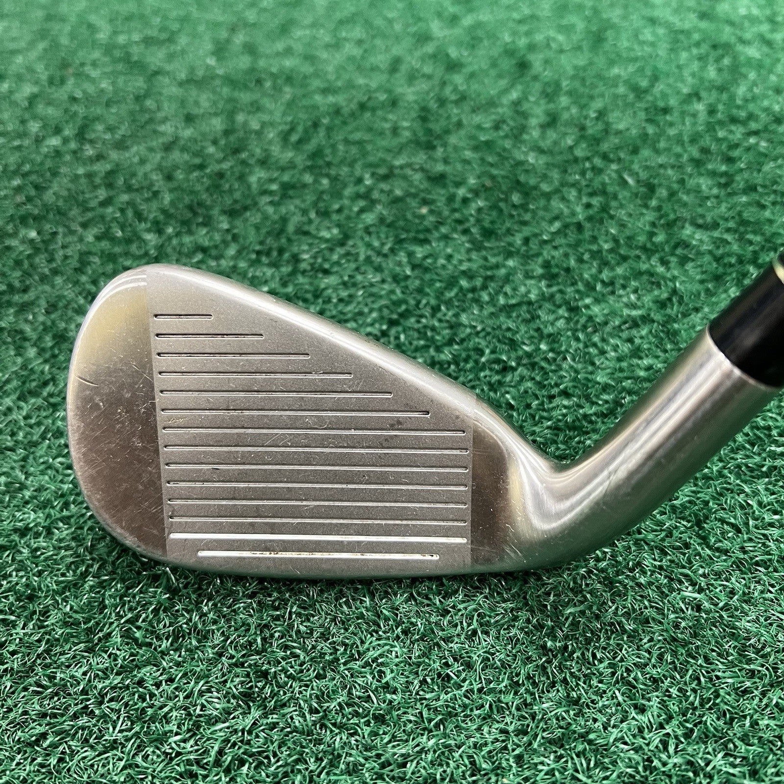 TaylorMade r7 Draw 6 Iron RH TaylorMade REAX r7 55 Stiff Graphite Shaft 37.5"