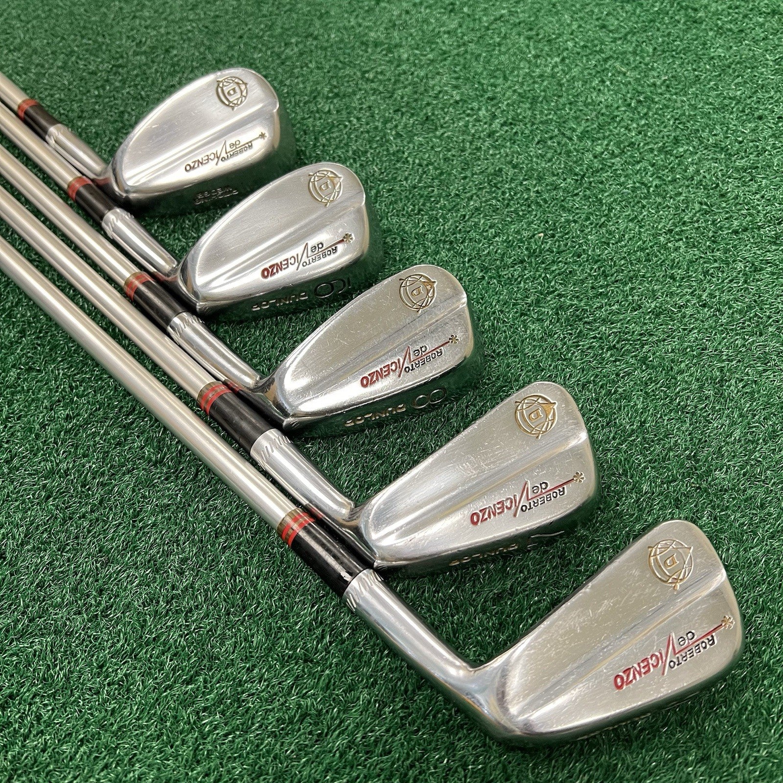 Roberto Di Vicenzo's Dunlop Demo Salesman Iron Set Right Hand 6-PW Aluminum Reg.