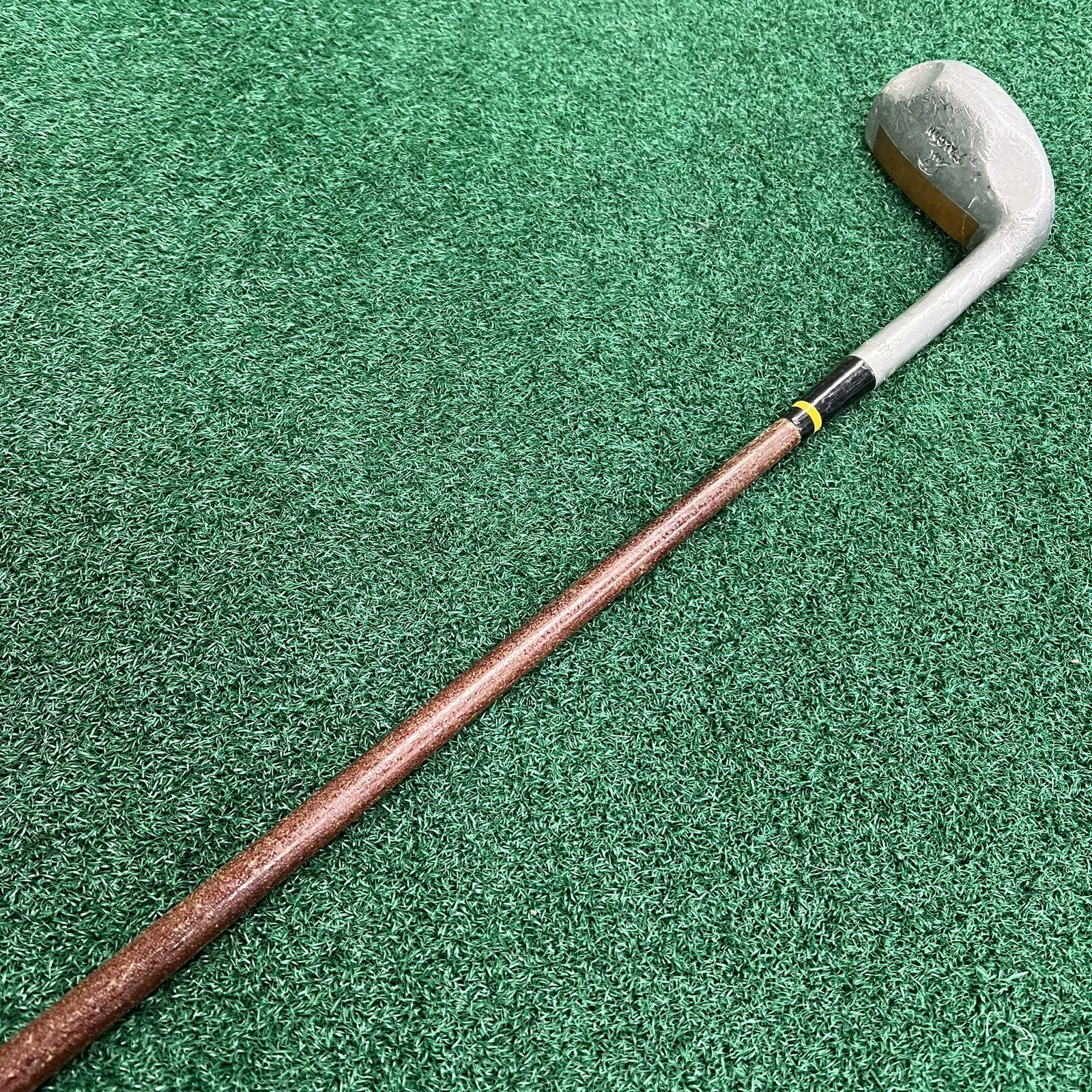 MacGregor Golf 141T Falcon Right Handed Tru-Glass Shaft Vintage Club 35.5"