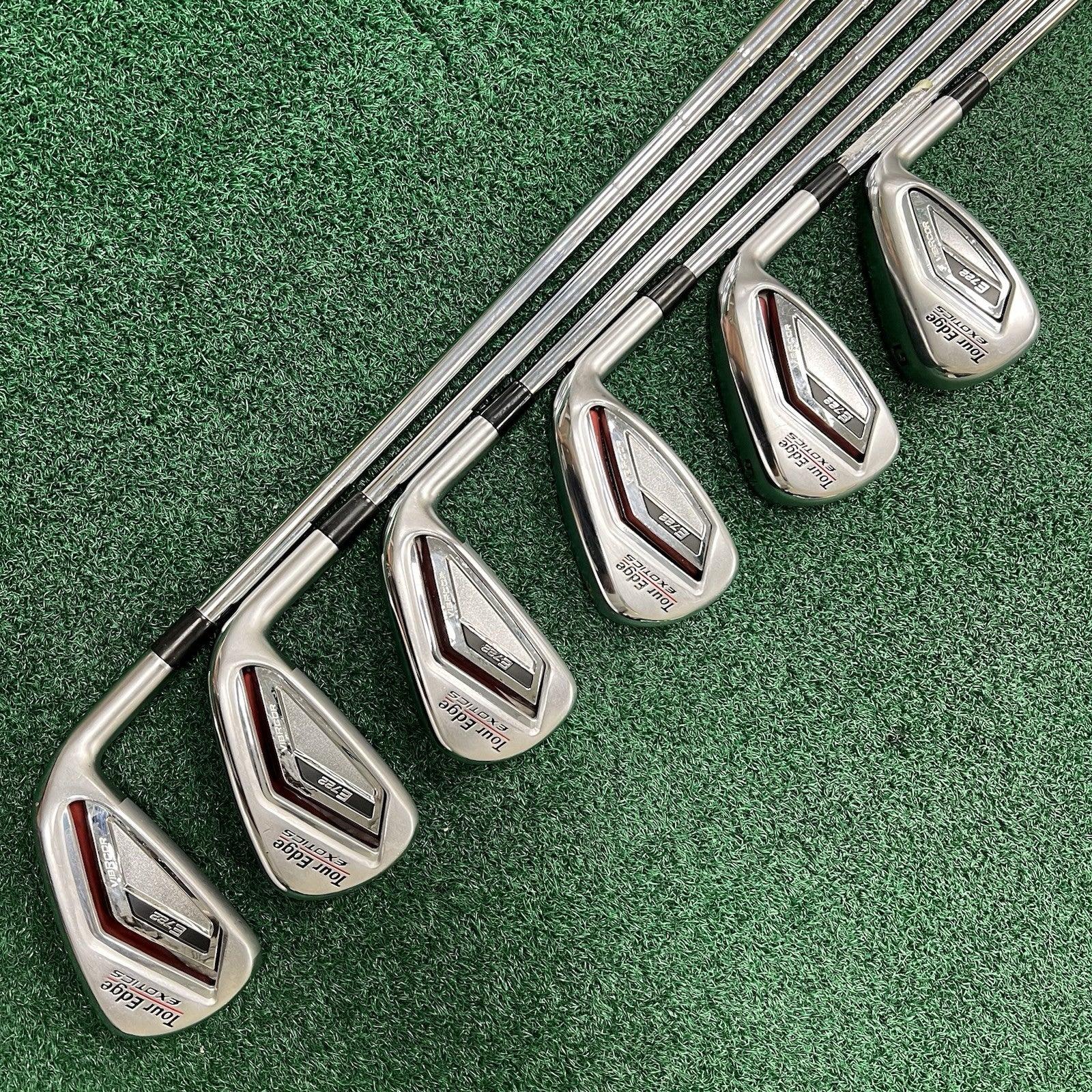Tour Edge Exotics E722 VibrCore Iron Set 5-9+GW Right Hand Stiff Flex Steel