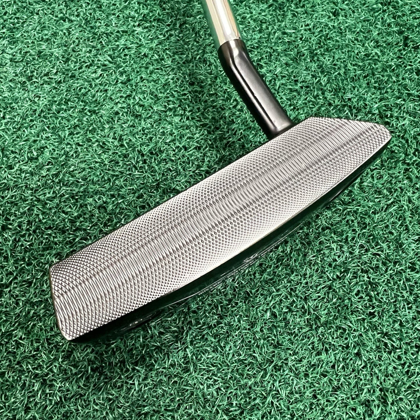 Mizuno M Craft IV Black Ion 34" Putter Men's Right Hand Steel Shaft w/HC CLEAN!