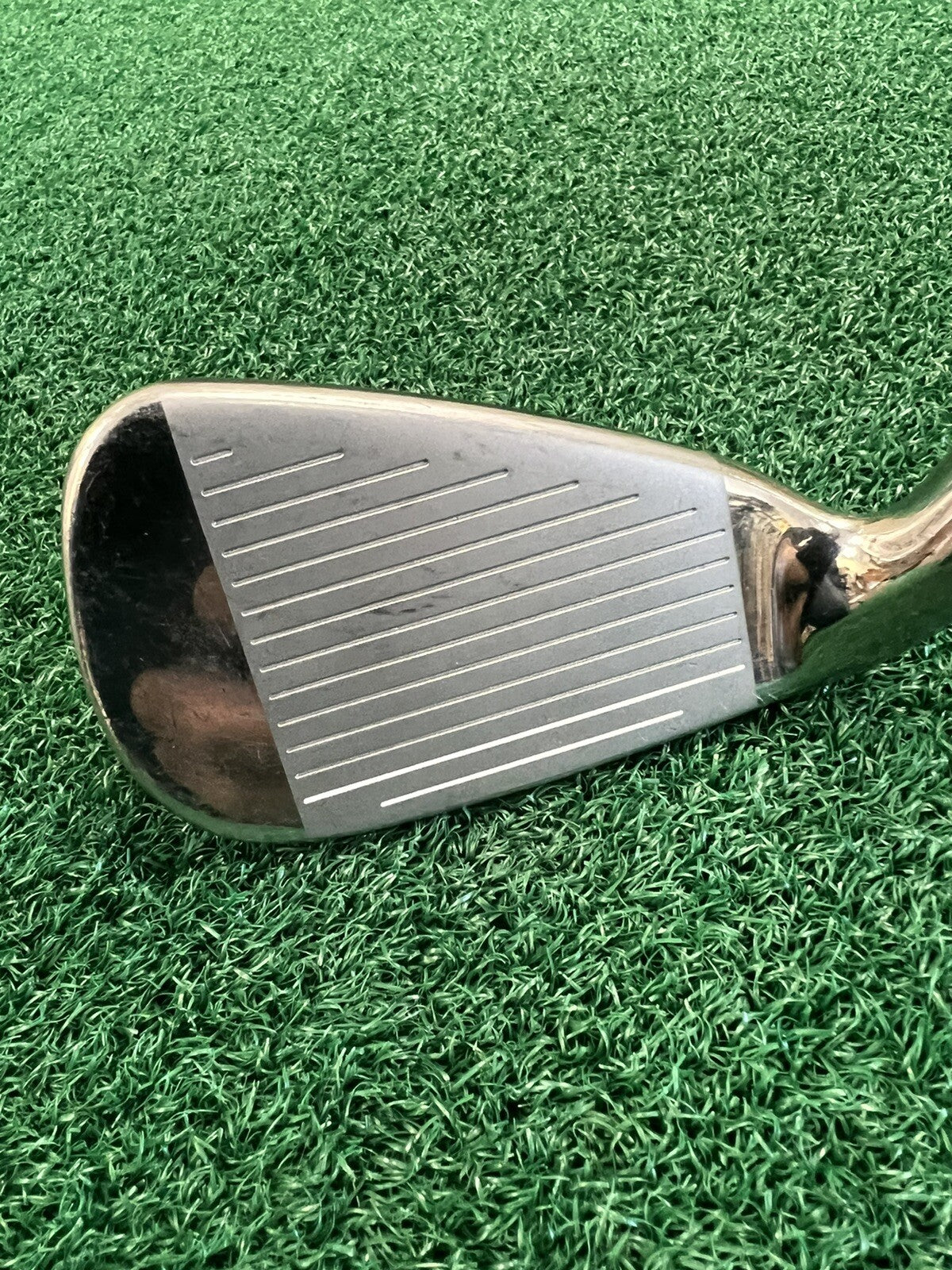 Cobra S2 6 Iron Right Hand Aldila DVS-2 Graphite Shaft 38" Winn Dri-Tac Grip MRH