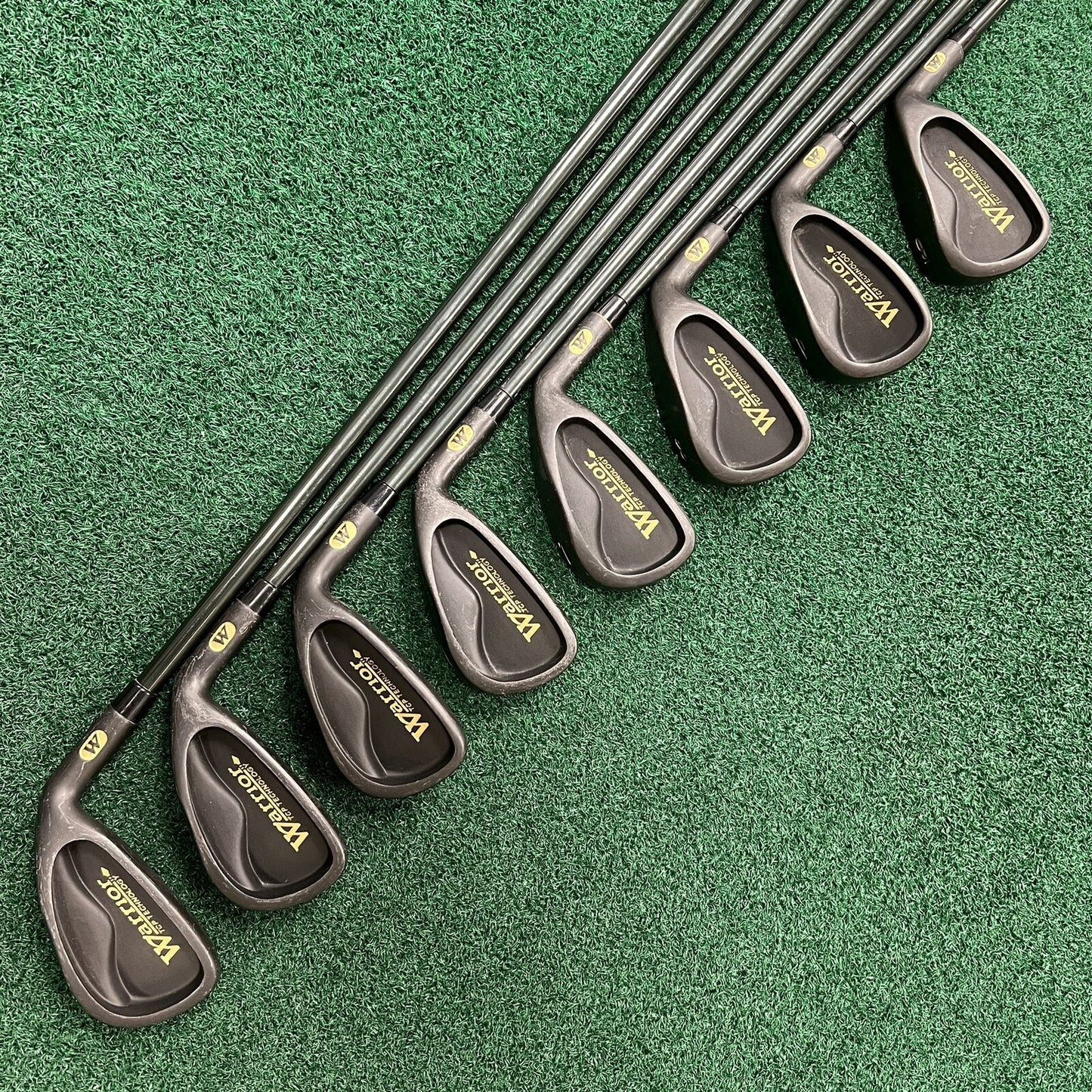 Warrior TCP Technology Black Gunmetal Iron Set 3-PW MRH Regular Flex Graphite