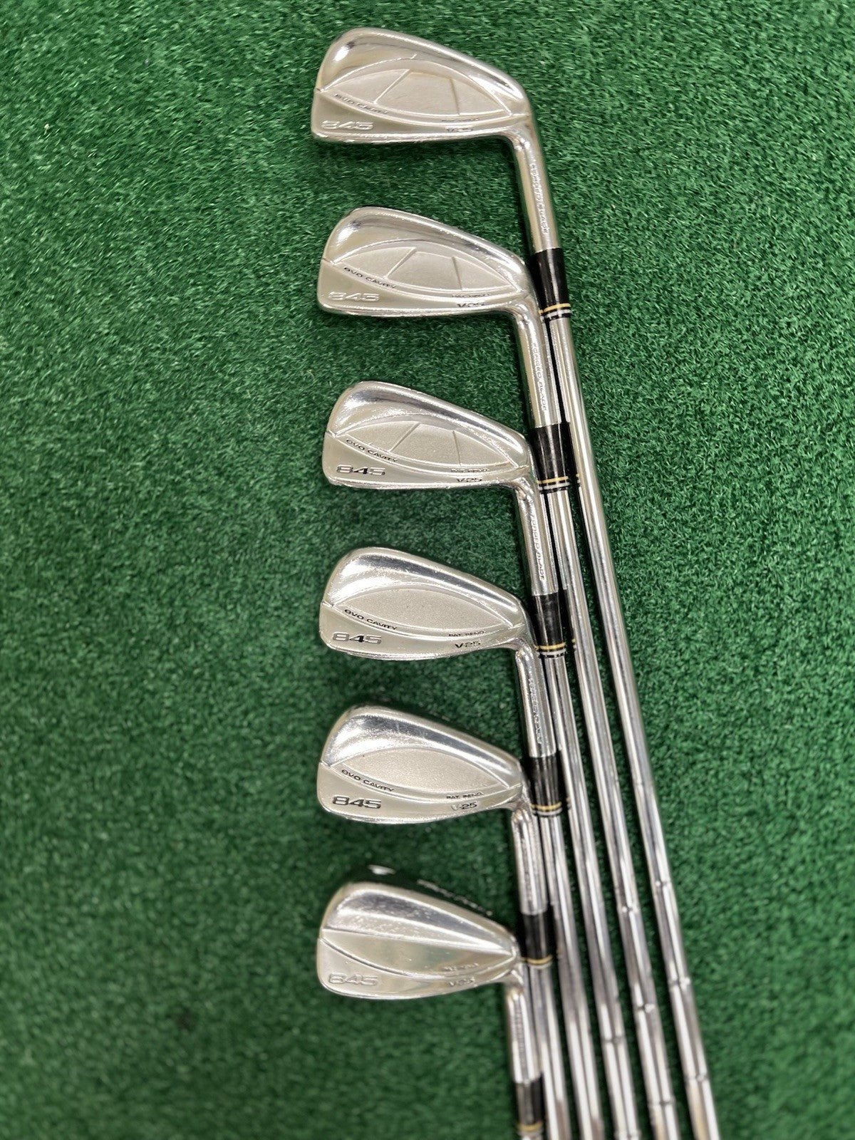 Tommy Armour 845 EVO V-25 Forged Iron Set 5-PW Men's Right Hand S300 Stiff Steel