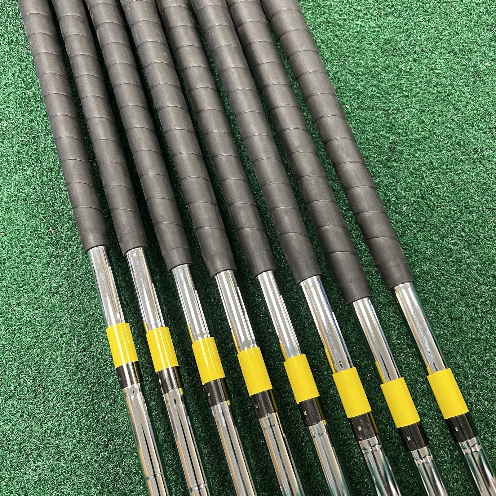 Killer Bee Stinger Iron Set 3-PW Right Hand Regular Flex Steel Shafts ORIGINAL!