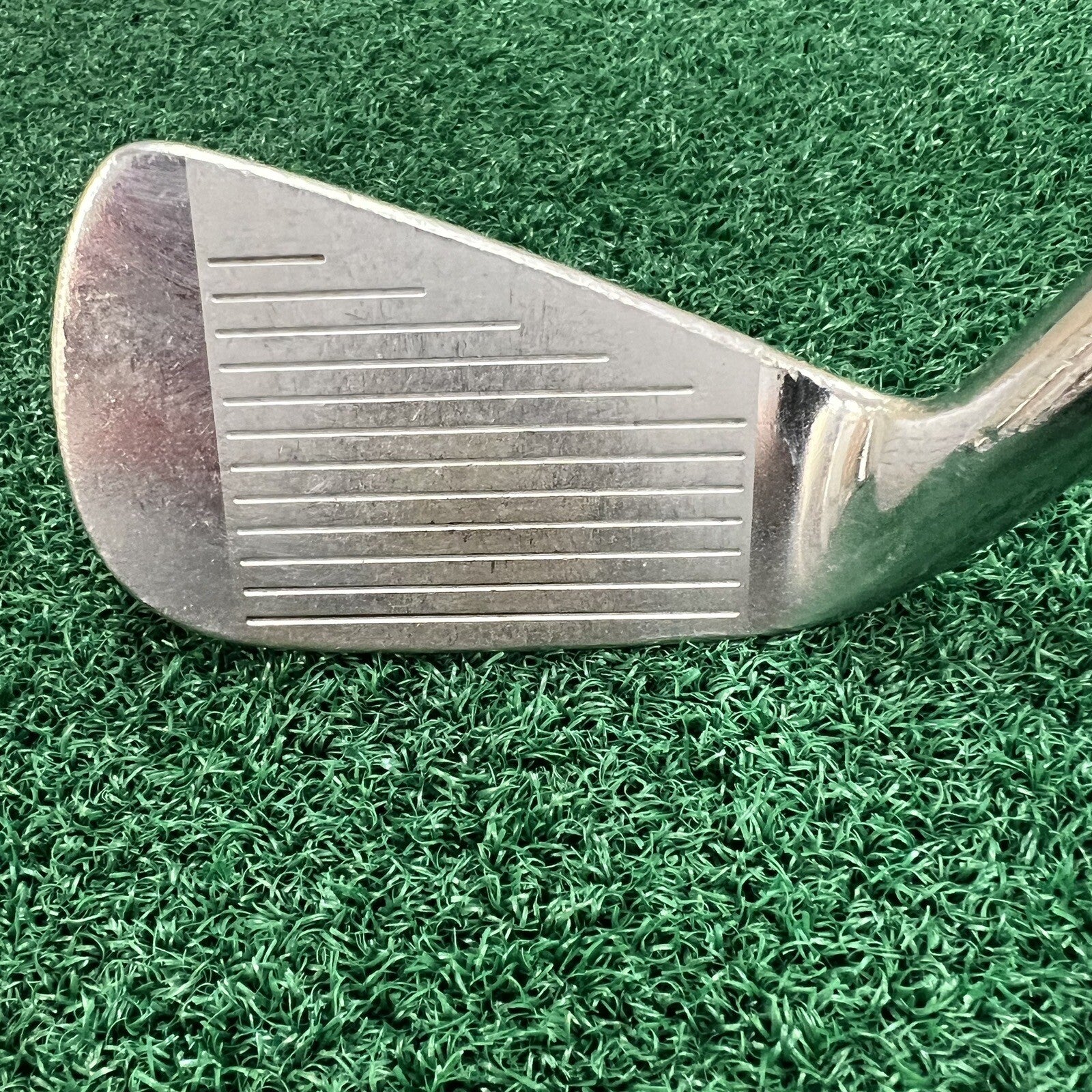 Titleist CB 690 Forged Single 6 Iron Men's Right Hand S300 Stiff Flex Steel