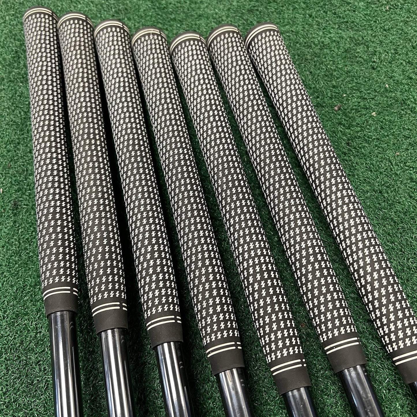 Srixon ZX5 MK-II Iron Set 5-PW+AW Right Hand Regular F3 Flex Graphite Shafts
