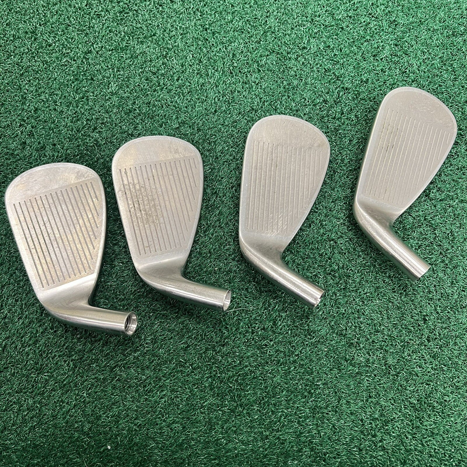 XXIO-8 DST Dual Speed Technology Iron Heads 6-7-8-9 Right Hand Stainless Steel