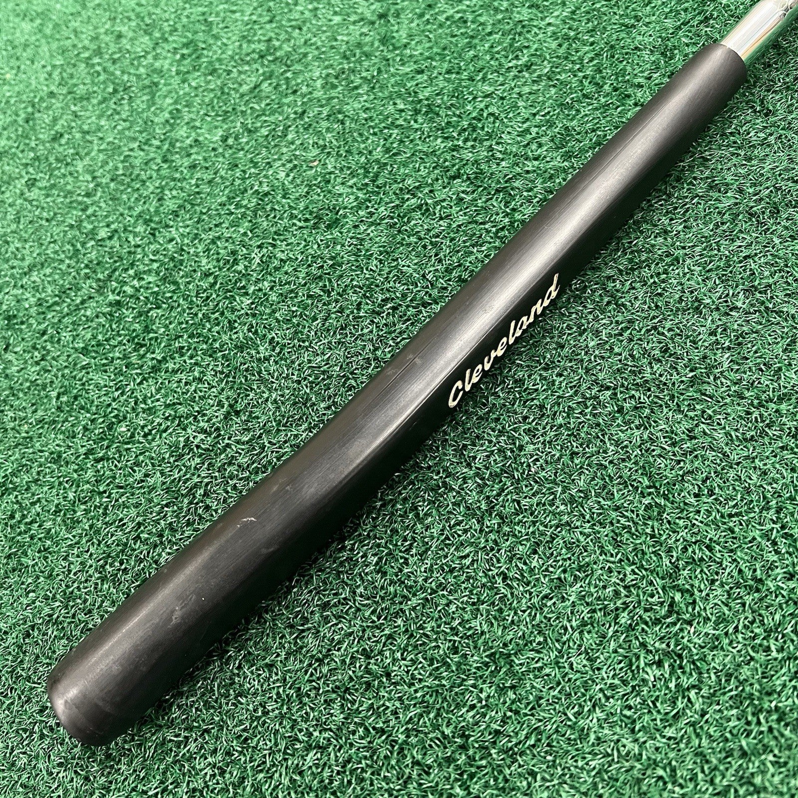 Cleveland Classics KG 3 Milled Blade Putter Men's Right Hand Steel Shaft 35.5"
