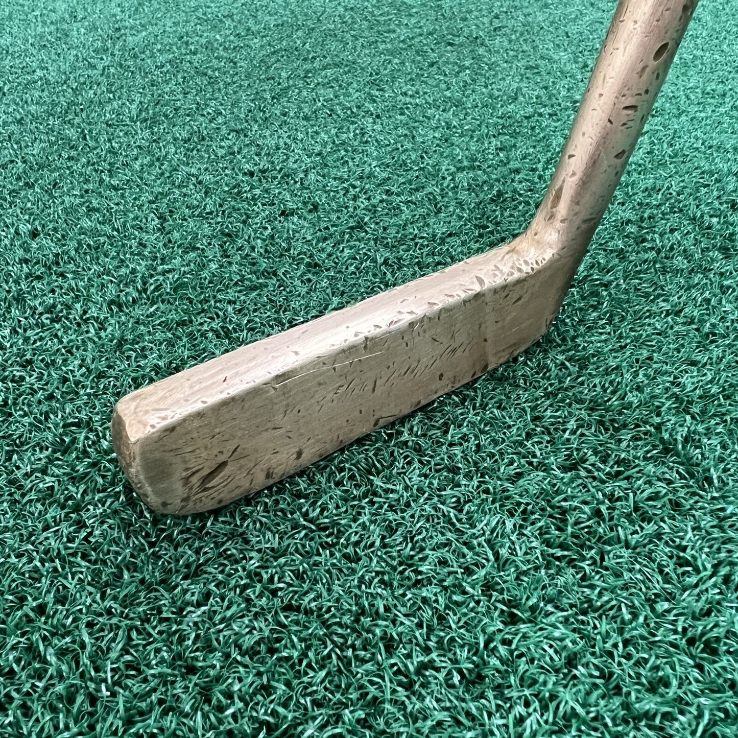 Universal Model L Heel-Shafted Vintage Brass Putter MRH Steel Shaft 34"