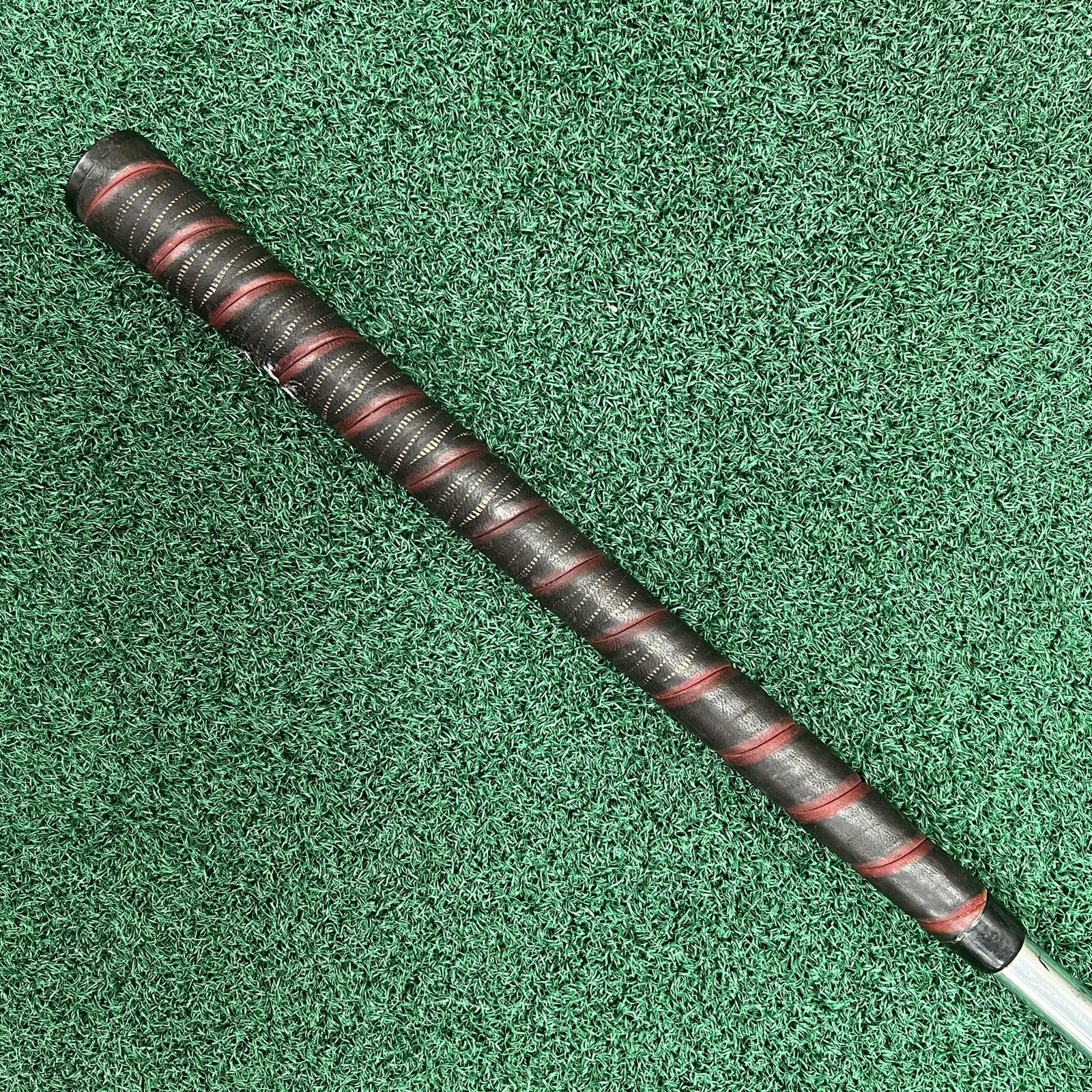 Wilson Dr. Cary Middlecoff Signature 2 Iron MRH Steel Shaft 39" Length