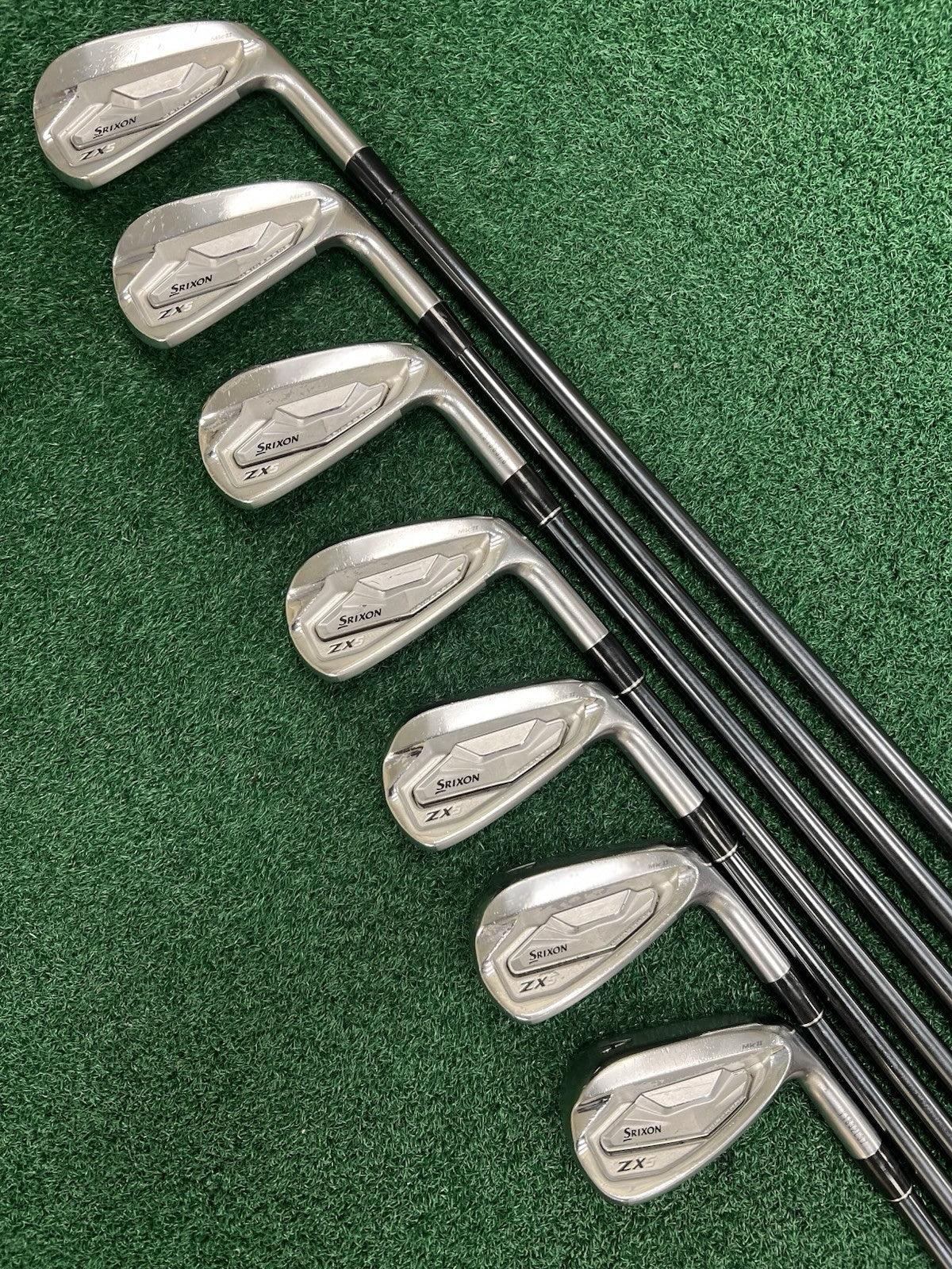 Srixon ZX5 MK-II Iron Set 5-PW+AW Right Hand Regular F3 Flex Graphite Shafts