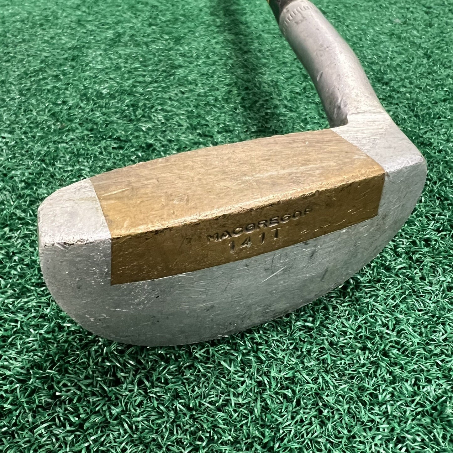 MacGregor Golf 141T Falcon Right Handed Tru-Glass Shaft Vintage Club 35.5"