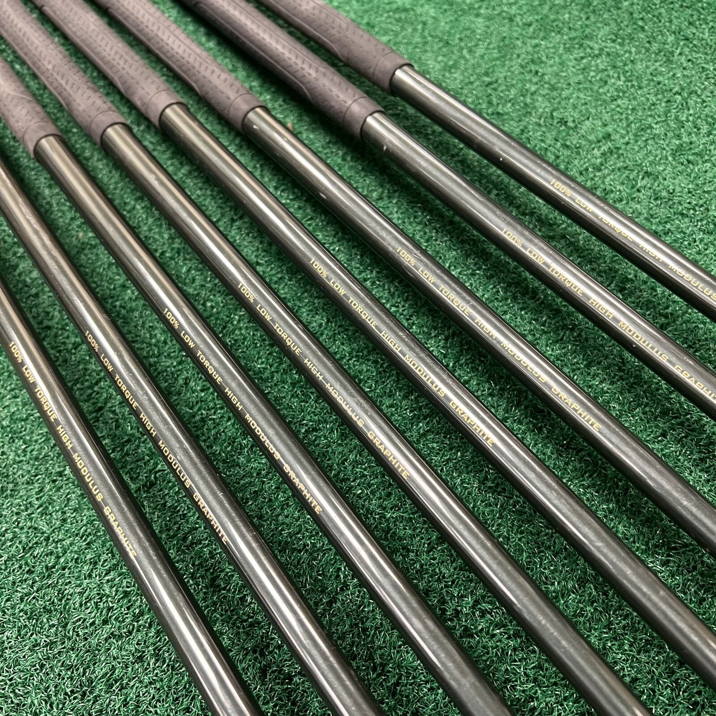 Warrior TCP Technology Black Gunmetal Iron Set 3-PW MRH Regular Flex Graphite